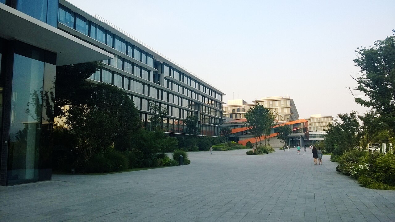 图:阿里巴巴西溪园区总部——Qwen3 团队的物理载体