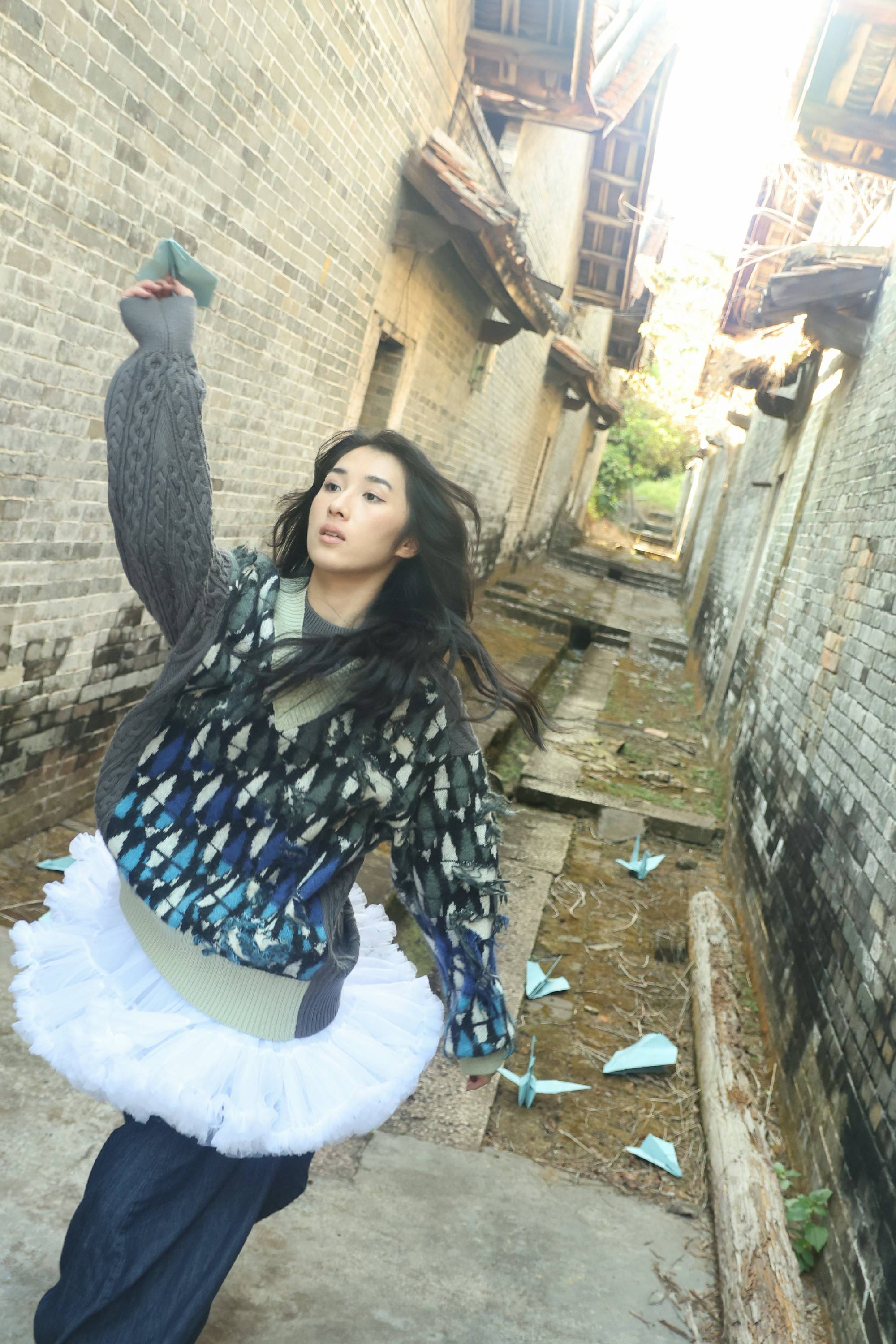新灵魂女声陈以诺Sarah首张客语唱作专辑《慢花志》今日上线-CSDN博客