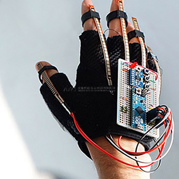 67177e257409e1b94fc1b500_2014-prototype.jpg