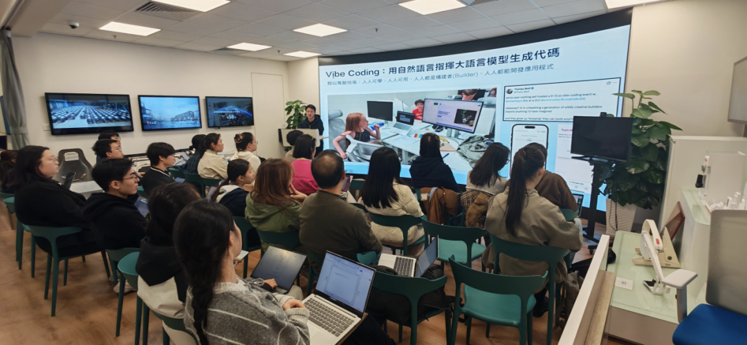 ＜span class=“js_title_inner“＞链接香港的每一种可能：百度文心依托飞桨会客厅（香港）推动AI技术普惠落地＜/span＞