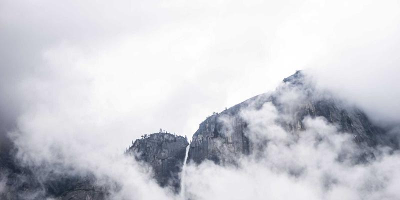 一张终端截图，显示pip安装成功后的绿色
