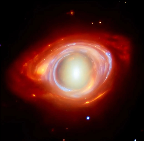 看！宇宙中最惊艳的“光之指环”