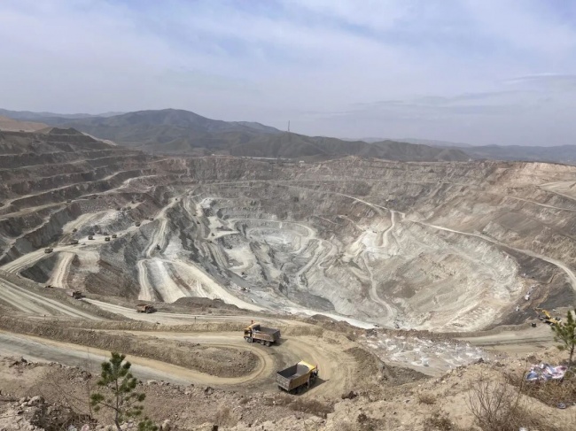 移动送电车直达采掘面，矿山电动化再突破