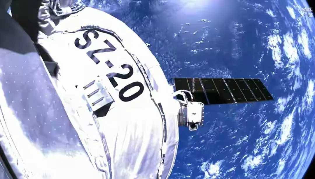 神舟二十二号将发射，五名航天员训练中，为何说有一名压力最大？