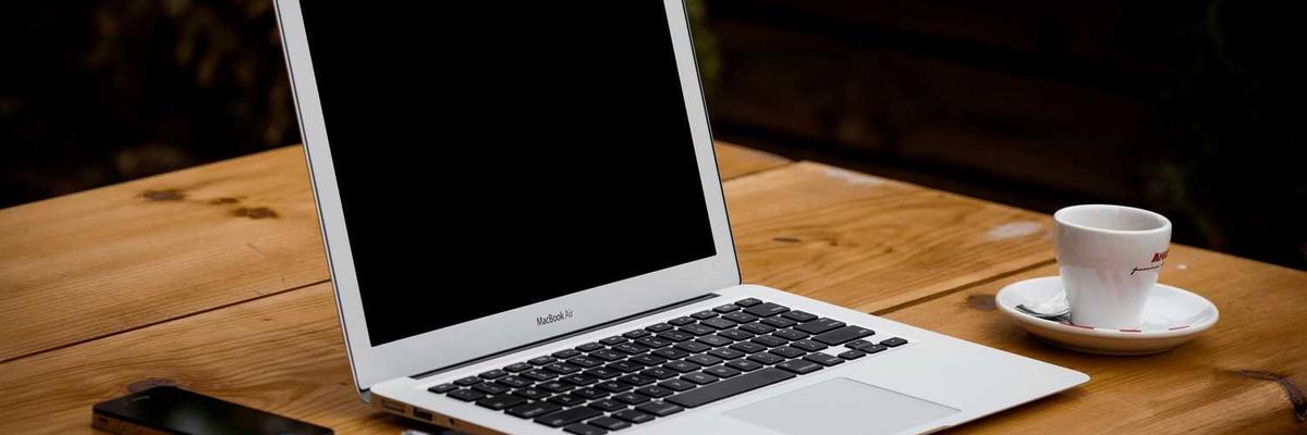 C++标准演进与AI技术发展时间线叠加图