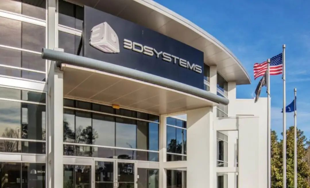 A building with glass doors

AI-generated content may be incorrect.