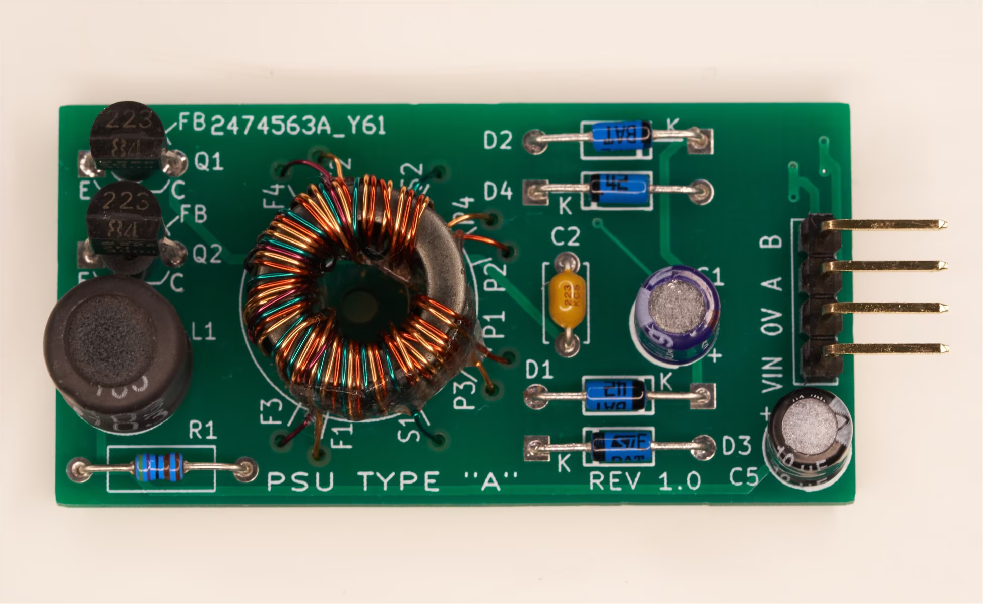 带有有源元件的完整电源板