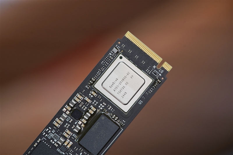 最强PCIe 5.0 SSD登场！闪迪WD_BLACK SN8100首发评测：随机性能新高度