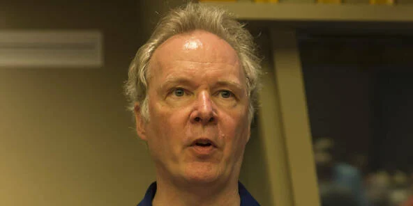 甲骨文在“慢慢地杀掉”MySQL社区版。