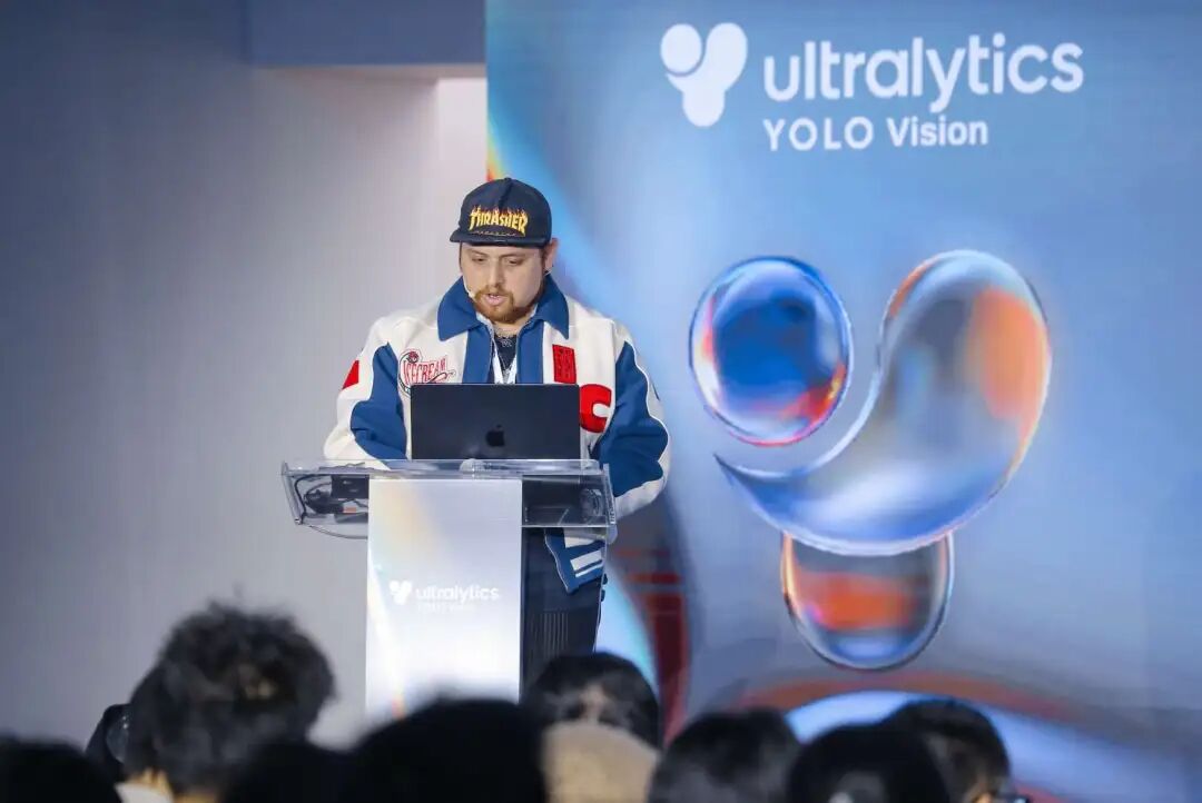 图 2. Prateek Bhatnagar 现场演示 Ultralytics Platform