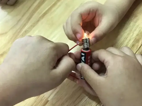 LED灯