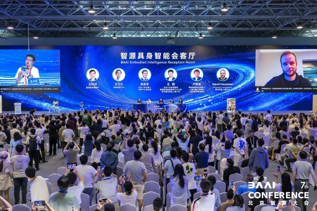 宇树CEO王兴兴回应机器人争议,具身智能天团对话完整实录!-CSDN博客