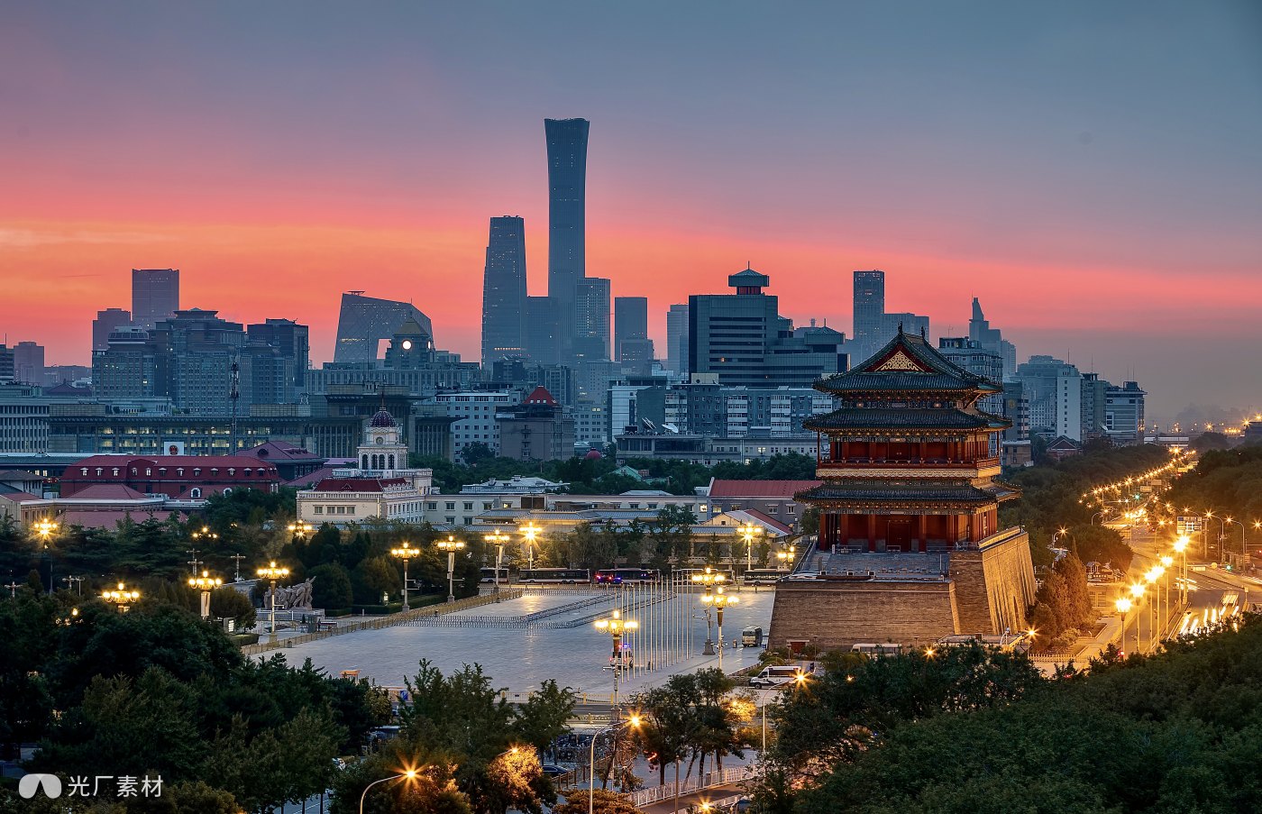 北京正阳门日出朝霞