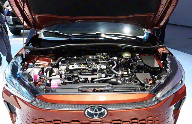 行驶8000km后,看到了纯电和油混之间的区别,车主:后悔选错车!