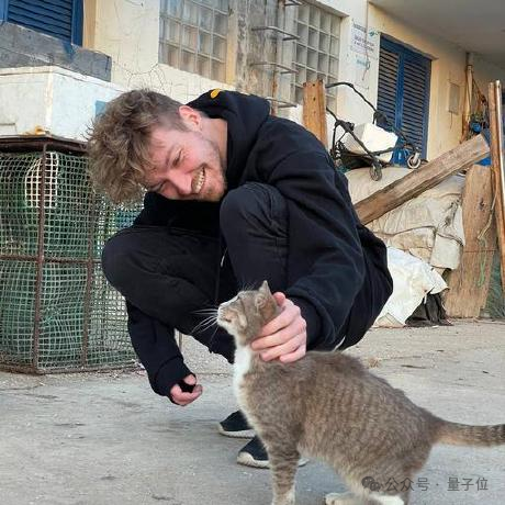 AI三小时做个小游戏:9天赚了12万!