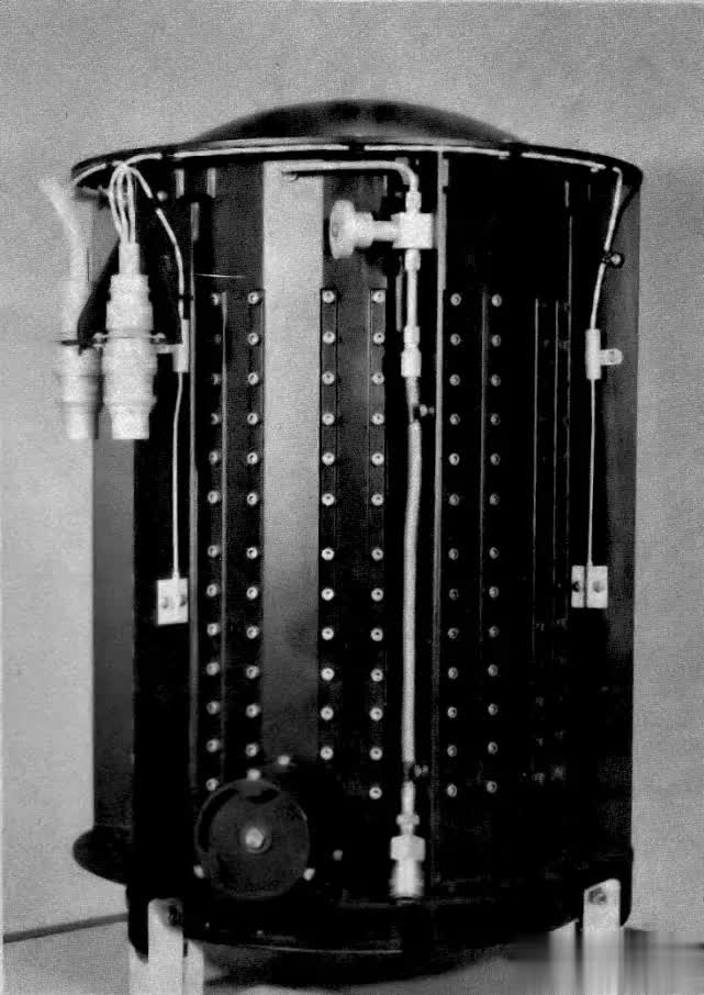 飞行45亿年后距地球约240亿公里,旅行者一号如何保持通讯?