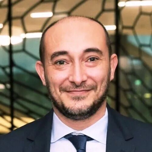 Mehdi Snene 博士