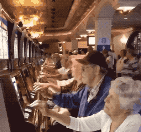 e10a91e4fc41a4b9101ffe1130e7066c.gif