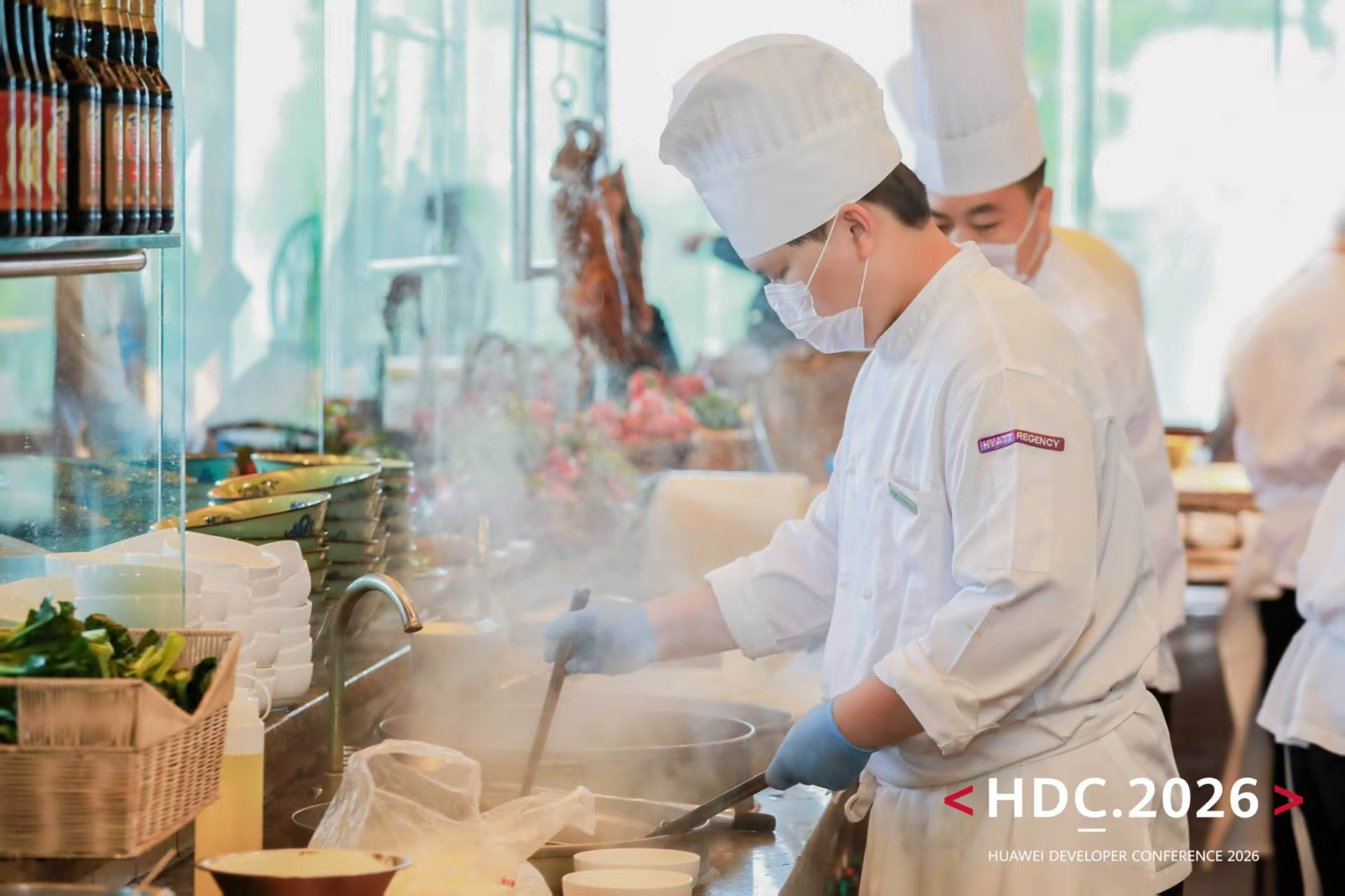 HDC 2026 早餐会:热聊 AI、服务分发与 AI Coding,鸿蒙生态把未来新机会摆上桌(图1) 图片 1.png
